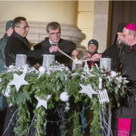 Advent első vasárnapján együtt ünnepelt a város lakossága Debrecenben