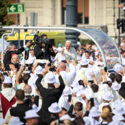 Hivatalos: április 28. és 30. között látogat Magyarországra Ferenc pápa