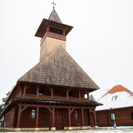 Harangszentelésre várják a testvéreket Józsán