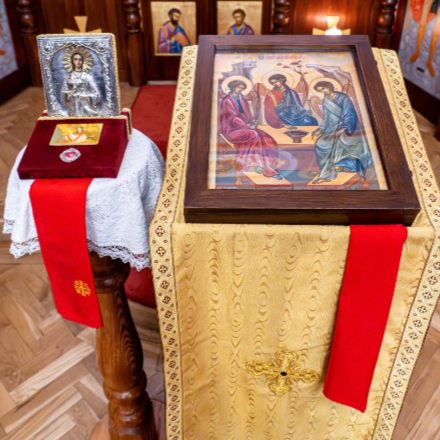 Egy év, ötvenkét templom, egy üzenet: Debrecenben zárult a Szentháromság-ikon zarándokútja