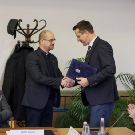 A Belügyminisztérium Gondoskodáspolitikai Tudományos Tanácsának tagjává nevezték ki Seszták Istvánt 